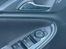  Chevrolet Malibu - Image 17