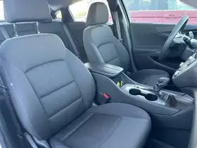  Chevrolet Malibu - Image 11