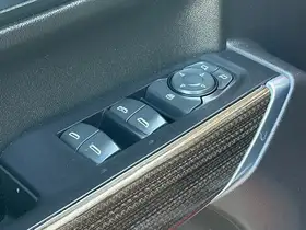  Chevrolet Silverado 1500 - Image 20