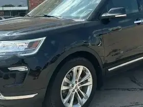  Ford Explorer - Image 4