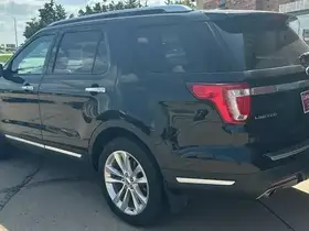  Ford Explorer - Image 12