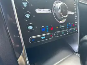  Ford Explorer - Image 32