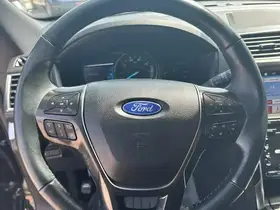  Ford Explorer - Image 29