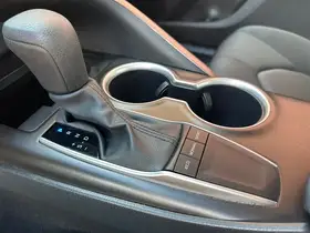  Toyota Camry - Image 9