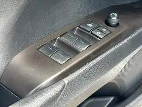  Toyota Camry - Image 16