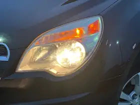  Chevrolet Equinox - Image 2