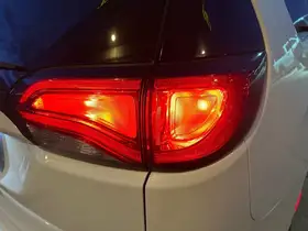  Chrysler Voyager - Image 5