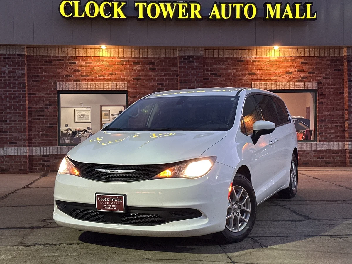 2022 Chrysler Voyager